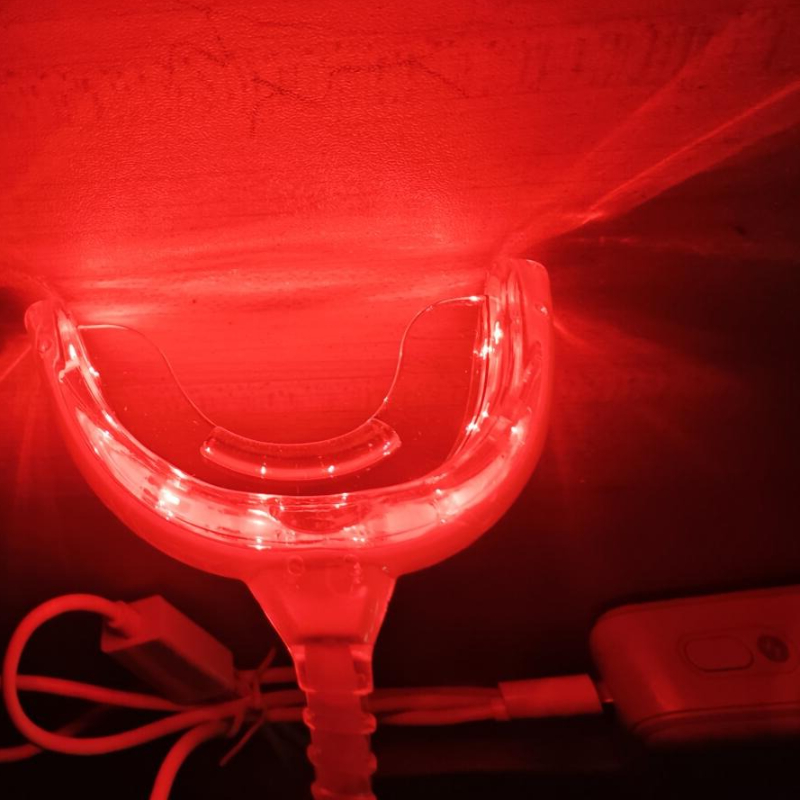 Clinic Red Laser Oral Therapy  - Teeth Whitening Kit With Light ulasan dan harga